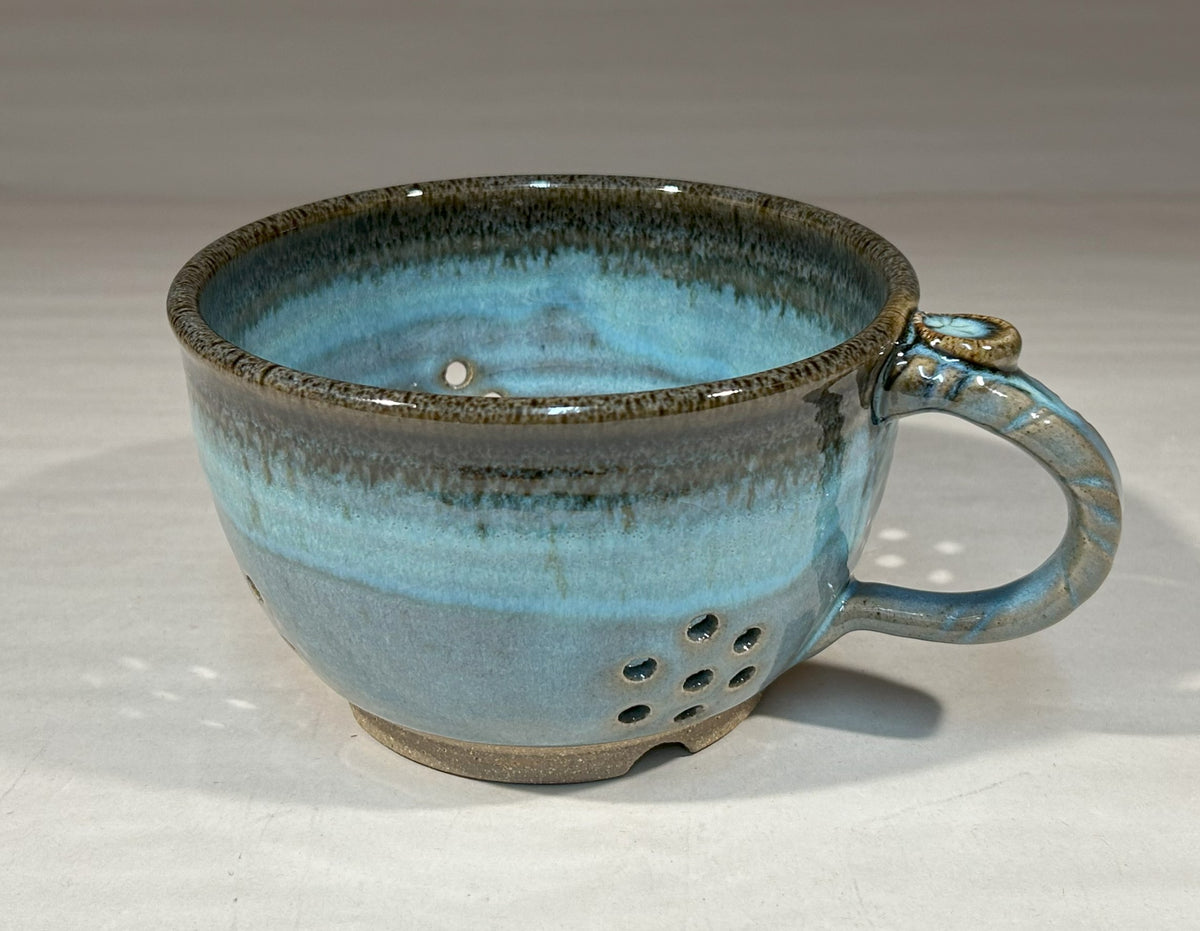 Berry Bowl - Pottery - Made in Sisters Oregon