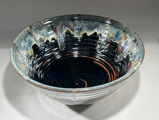 Large Handmade Pottery Mixing Bowl – Rustic Ceramic Kitchenware for Baking, Mixing & Serving