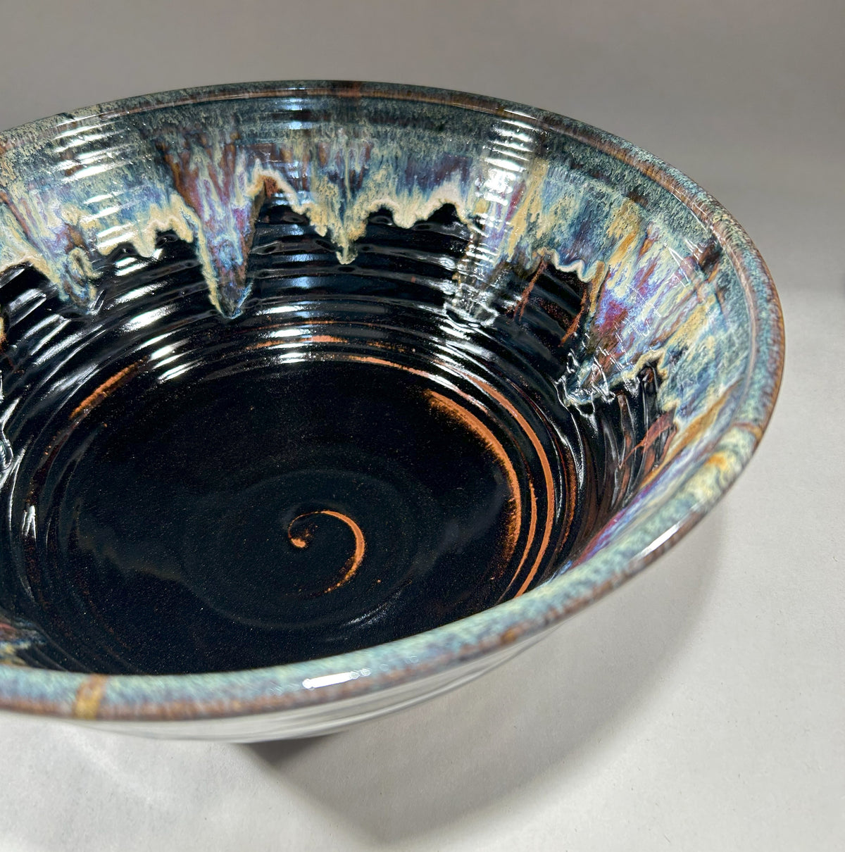 Large Handmade Pottery Mixing Bowl – Rustic Ceramic Kitchenware for Baking, Mixing & Serving